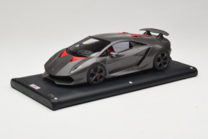 Lamborghini Sesto Elemento Matte Black MR Collection 1:18 LAMB054 Gyanta – 2. kép a 6-ből