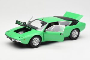 Lamborghini Urraco P250 Világoszöld Kyosho 1:18 08441G Fém – 2. kép a 8-ből