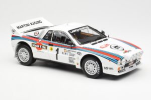 Lancia 037 Martini #1 W. Rohrl / C. Geistdorfer Winner Rally Monte Carlo 1983 Éjszakai Változat Kyosho 1:18 08306A Fém – 6. kép a 8-ből