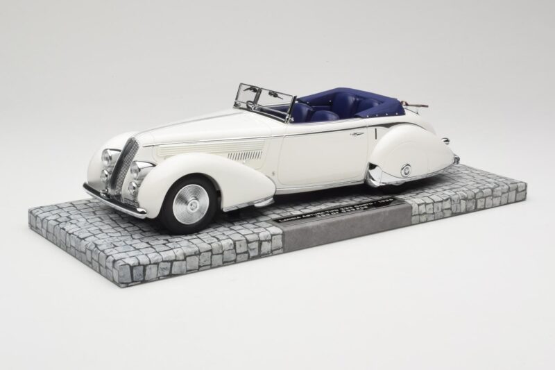 Lancia Astura Tipo 233 Corto Fehér Minichamps 1:18 107125330 Gyanta