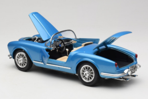 Lancia Aurelia B24 Spider Kék Bburago 1:18 3010-M1 Fém – 5. kép a 8-ből