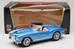 Lancia Aurelia B24 Spider Kék Bburago 1:18 3010-M1 Fém – 8. kép a 8-ből