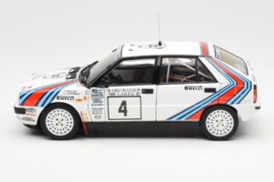 Lancia Delta HF 4WD #4 M. Alen / I. Kivimaki Martini Rally 1000 Lakes 1987 Kyosho 1:18 08960B Fém – 4. kép a 8-ből