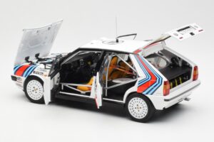 Lancia Delta HF 4WD #4 M. Alen / I. Kivimaki Martini Rally 1000 Lakes 1987 Kyosho 1:18 08960B Fém – 5. kép a 8-ből