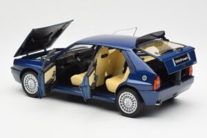 Lancia Delta HF Integrale Evo II Kék Kyosho 1:18 08341BL Fém – 5. kép a 8-ből