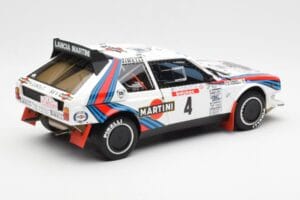 Lancia Delta S4 Martini #4 H. Toivonen / S. Cresto Rally Tour de Corse 1986 AUTOart 1:18 88620 Fém – 3. kép a 8-ből