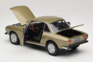 Lancia Fulvia Coupe Bronze Longchamps Norev 1:18 187985 Fém – 5. kép a 8-ből