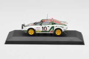 Lancia Stratos #10 Team Alitalia S. Munari / S. Maiga Rally Monte Carlo 1976 Minichamps 1:43 430761210 Fém
