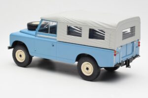 Land Rover Series II 109 Pick Up Closed Kék MCG 1:18 MCG18094 Fém – 5. kép a 6-ből