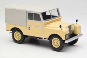Land Rover 88 Series 1 Hard Top Világos Bézs MCG 1:18 MCG18368 Fém – 2. kép a 6-ből