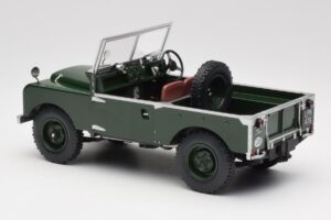 Land Rover 88 Series 1 Open Top Sötétzöld MCG 1:18 MCG18367 Fém – 4. kép a 6-ből