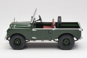 Land Rover 88 Series 1 Open Top Sötétzöld MCG 1:18 MCG18367 Fém – 5. kép a 6-ből