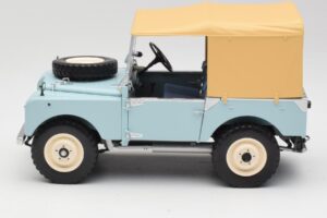 Land Rover 88 Series I RAF Blue Minichamps 1:18 150168908 Fém – 4. kép a 8-ből