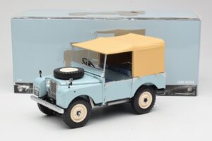 Land Rover 88 Series I RAF Blue Minichamps 1:18 150168908 Fém – 8. kép a 8-ből