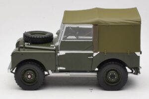 Land Rover 88 Series I Matt Green Minichamps 1:18 150168909 Fém – 4. kép a 8-ből