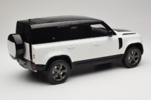 Land Rover Defender 110 L663 GT Spirit 1:12 GT554 Gyanta – 2. kép a 6-ből