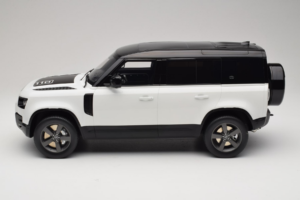 Land Rover Defender 110 L663 GT Spirit 1:12 GT554 Gyanta – 3. kép a 6-ből