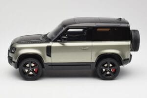 Land Rover Defender 90 HSE P400 L663 Pangea Green Metallic GT Spirit 1:18 GT517 Gyanta – 3. kép a 6-ből