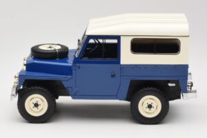 Land Rover Lightweight Series III Sötétkék BoS Models 1:18 BOS382 Gyanta – 3. kép a 6-ből