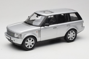 Land Rover Range Rover L322 Ezüst Welly 1:18 12536W Fém