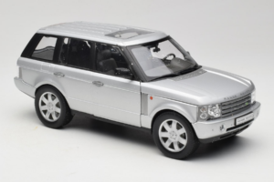 Land Rover Range Rover L322 Ezüst Welly 1:18 12536W Fém – 6. kép a 8-ből