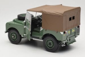 Land Rover Series 1 88 Zöld Minichamps 1:18 150168912 Fém – 5. kép a 8-ből