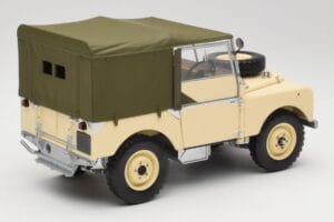 Land Rover Series I 88 Sand Beige Matt Minichamps 1:18 150168905 Fém – 3. kép a 8-ből