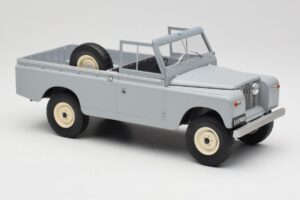 Land Rover Series II 109 Pickup Szürke MCG 1:18 MCG18092 Fém – 4. kép a 6-ből