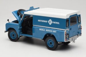 Land Rover Series III 109 Soft Top Motorway Patrol Kék Eagles Race 1:18 4403 Fém – 5. kép a 8-ből