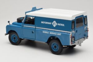 Land Rover Series III 109 Soft Top Motorway Patrol Kék Eagles Race 1:18 4403 Fém – 7. kép a 8-ből