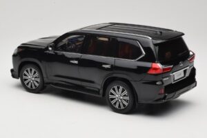 Lexus LX570 J200 Fekete LCD 1:18 LCD18010-BL Fém – 7. kép a 8-ből