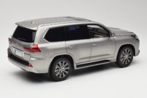 Lexus LX570 Sonic Titán Kyosho 1:18 08955T Fém – 3. kép a 8-ből
