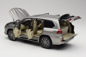 Lexus LX570 Sonic Titán Kyosho 1:18 08955T Fém – 5. kép a 8-ből