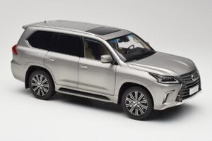 Lexus LX570 Sonic Titán Kyosho 1:18 08955T Fém – 6. kép a 8-ből