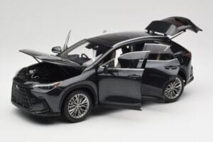 Lexus NX450h+ AZ20 Fekete Kyosho 1:18 08968GBK Gyanta – 2. kép a 8-ből