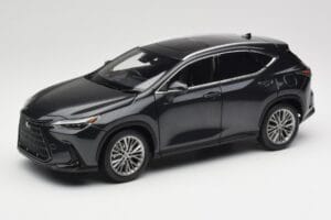 Lexus NX450h+ AZ20 Fekete Kyosho 1:18 08968GBK Gyanta