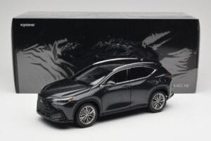 Lexus NX450h+ AZ20 Fekete Kyosho 1:18 08968GBK Gyanta – 8. kép a 8-ből