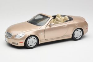 Lexus SC430 Bézs Maisto 1:18 31629 Fém