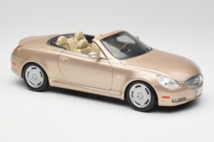 Lexus SC430 Bézs Maisto 1:18 31629 Fém – 6. kép a 8-ből