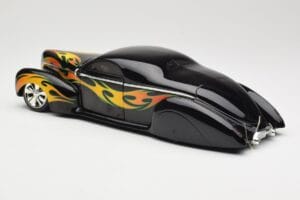 Lincoln Zephyr Scrape Custom Fekete Lángokkal Hot Wheels 1:18 57319 Fém – 7. kép a 8-ből