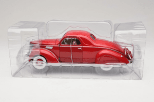 Lincoln Zephyr The Three Stooges Film-Autó Auto World 1:18 AWSS113/06 Fém – 3. kép a 5-ből