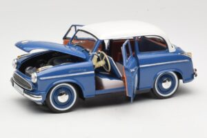 Lloyd Alexander TS #234 Kék Revell 1:18 08463 Fém – 2. kép a 8-ből
