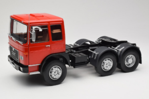 MAN 16304 F7 Piros Road Kings 1:18 RK180053 Fém