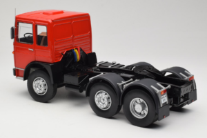 MAN 16304 F7 Piros Road Kings 1:18 RK180053 Fém – 7. kép a 8-ből