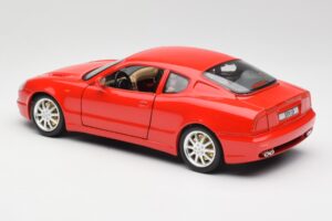Maserati 3200 GT Piros Bburago 1:18 3341 Fém – 7. kép a 8-ből