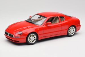 Maserati 3200 GT Piros Különleges Gyűjtemény Bburago 1:18 30071 Fém