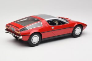 Maserati Bora Piros & Ezüst Minichamps 1:18 107123721 Gyanta – 2. kép a 6-ből