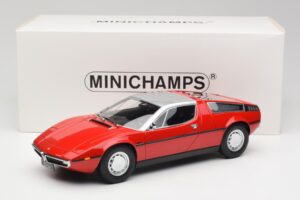 Maserati Bora Piros & Ezüst Minichamps 1:18 107123721 Gyanta – 6. kép a 6-ből