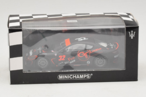 Maserati GranTurismo MC GT4 #32 J. Sicart Maserati MC 2010 Minichamps 1:43 400101232 Fém – 5. kép a 5-ből