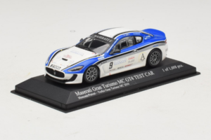 Maserati GranTurismo MC GT4 #9 Moncada / Petrini Maserati MC 2010 Minichamps 1:43 400101209 Fém – 2. kép a 5-ből